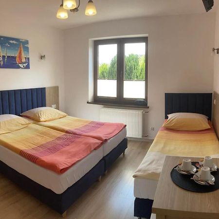Jantar Hotel Острово Екстериор снимка